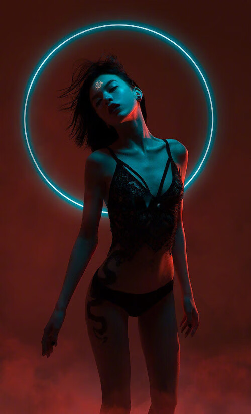 精心策划的战术在比赛中展现出明显效果，精心策划的预谋