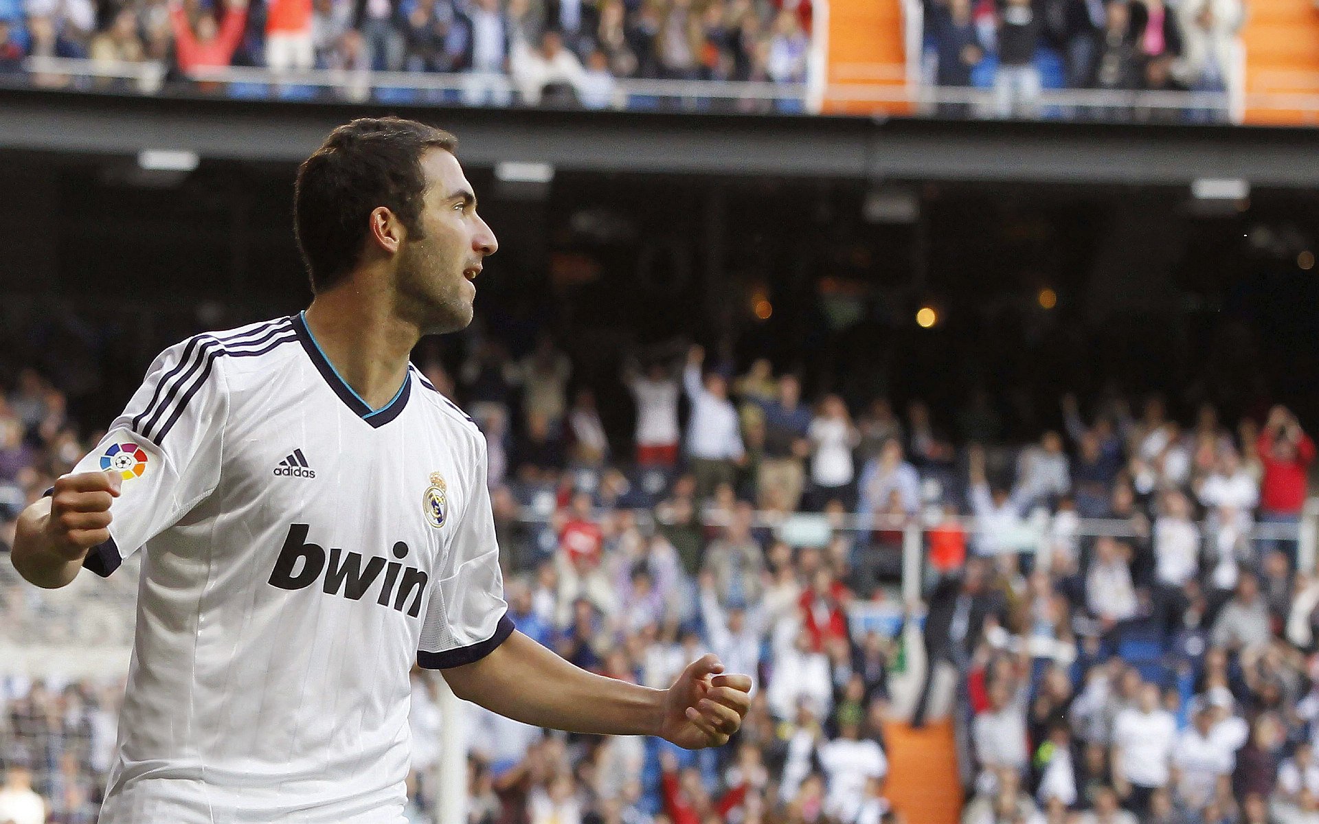 “意甲豪门拼抢,欧冠入场券暗潮涌动”,欧冠意甲球队