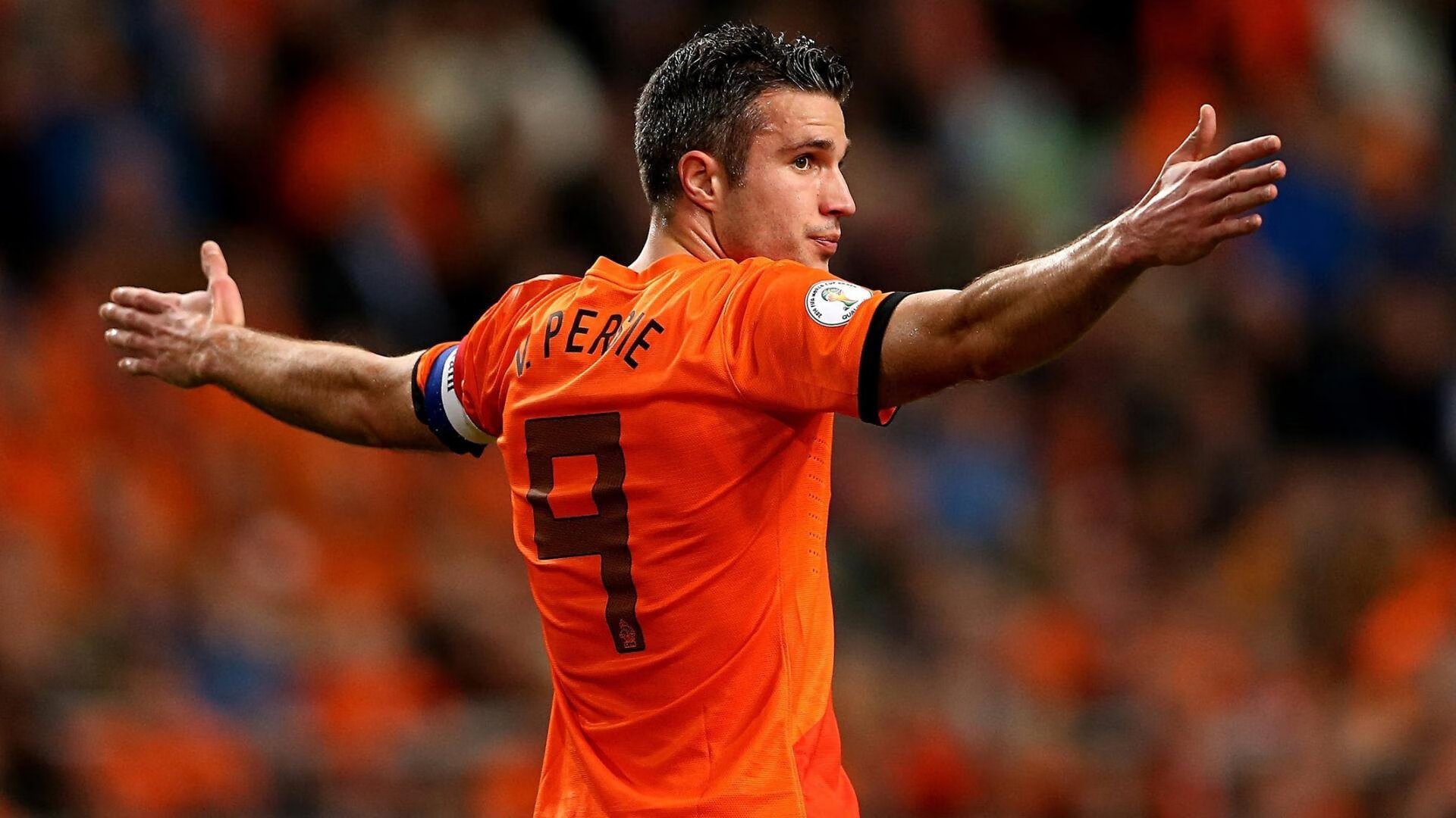 球迷狂欢：主场氛围引爆全场的精彩瞬间，球迷活动